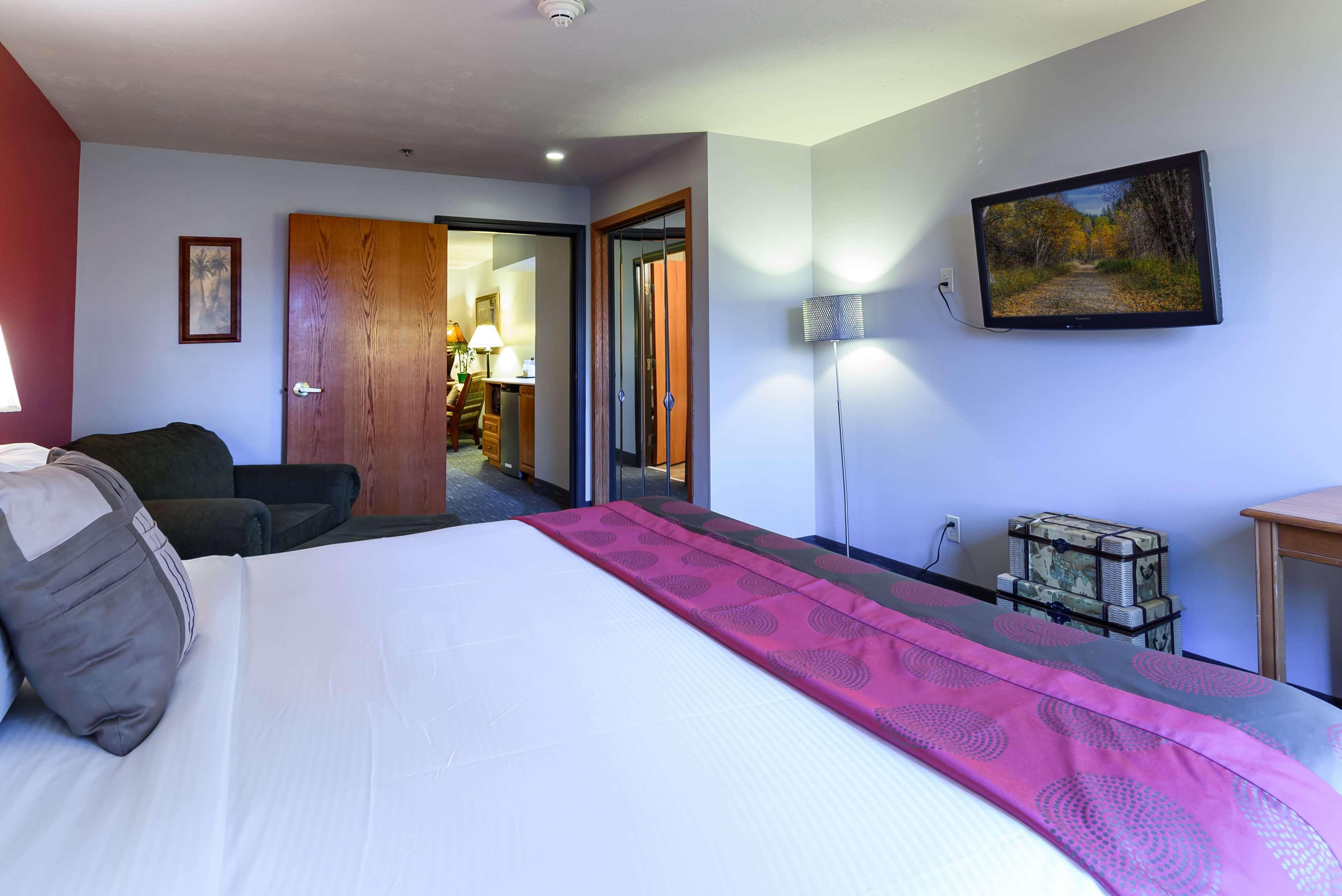 Ramada By Wyndham Sioux Falls Airport - Waterpark Resort & Event Center Екстериор снимка