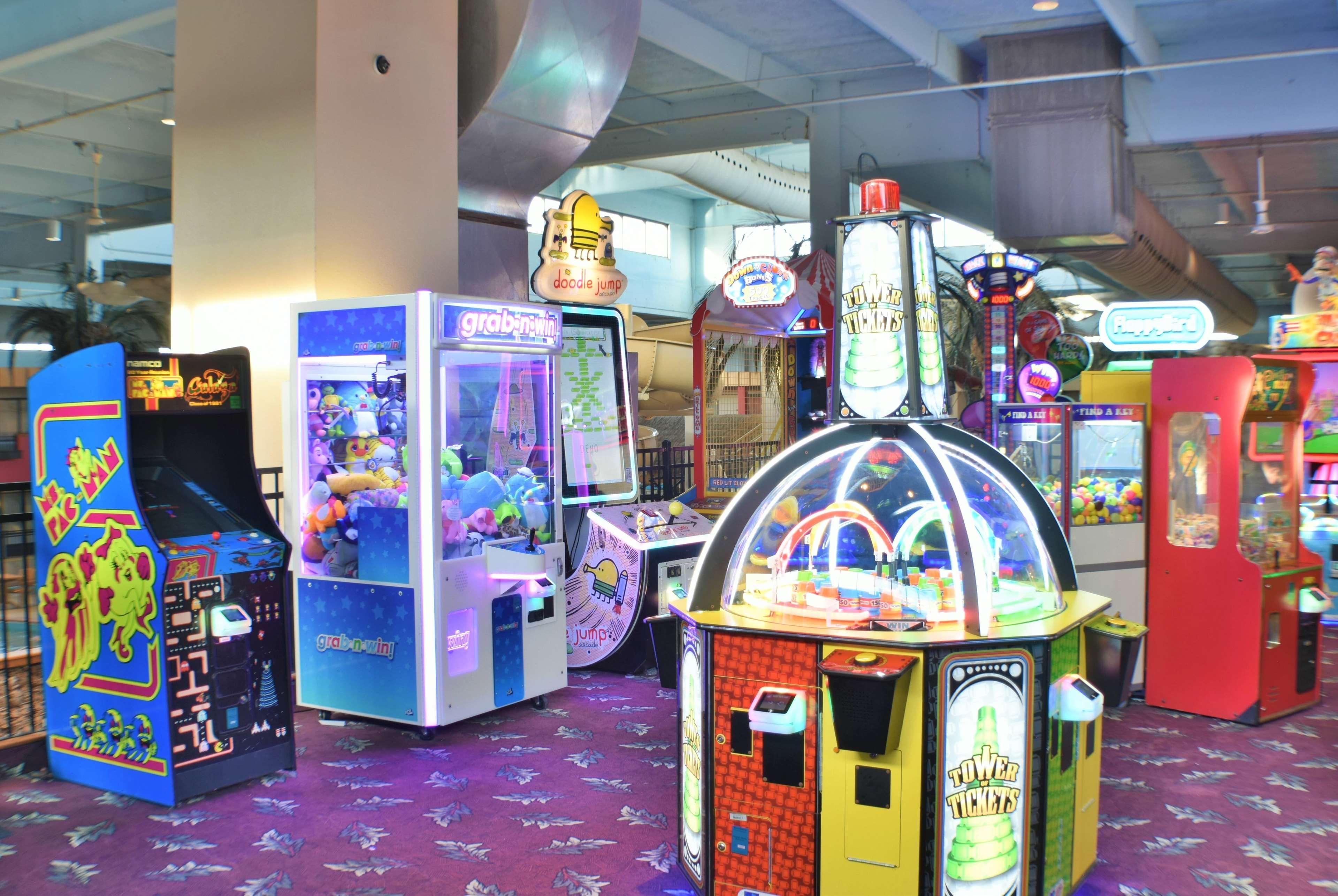 Ramada By Wyndham Sioux Falls Airport - Waterpark Resort & Event Center Екстериор снимка