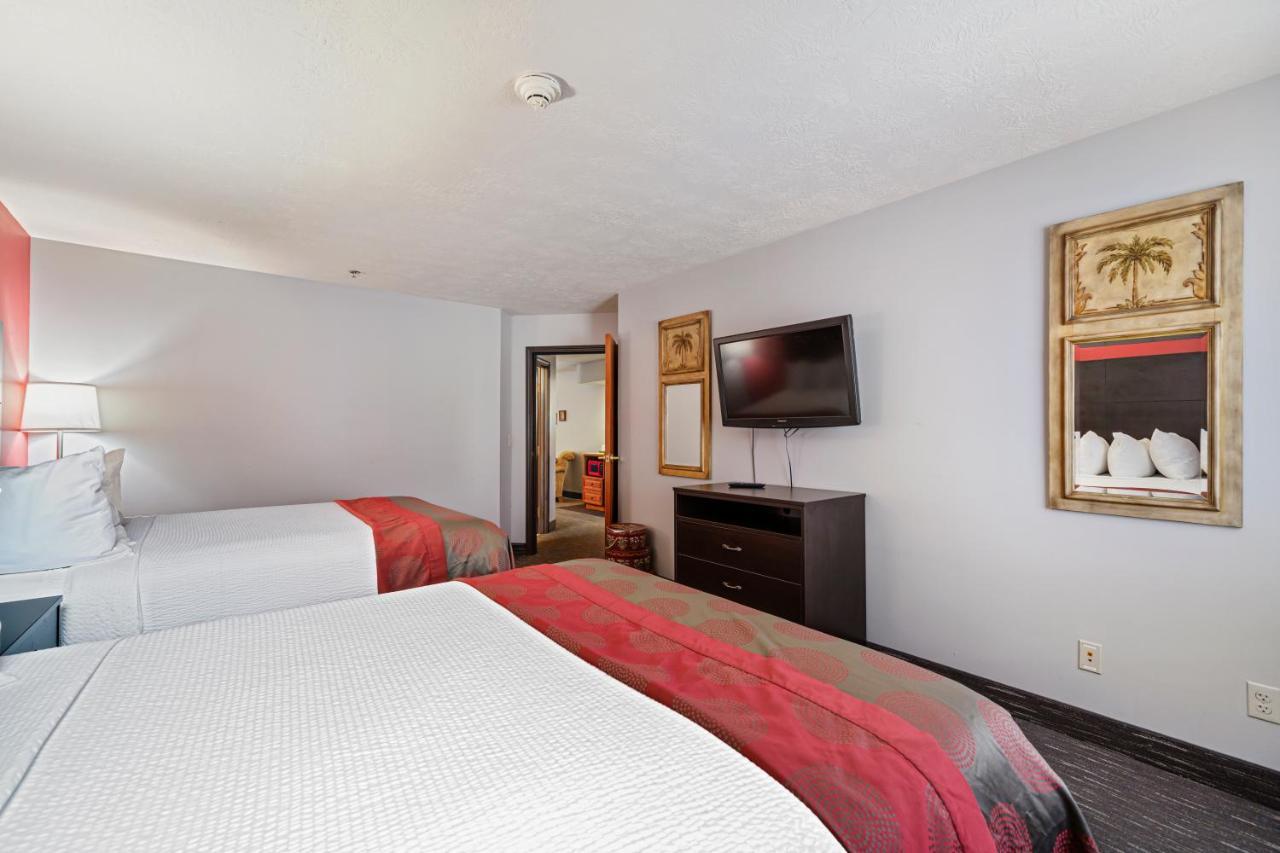 Ramada By Wyndham Sioux Falls Airport - Waterpark Resort & Event Center Екстериор снимка