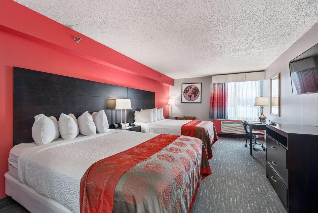 Ramada By Wyndham Sioux Falls Airport - Waterpark Resort & Event Center Екстериор снимка