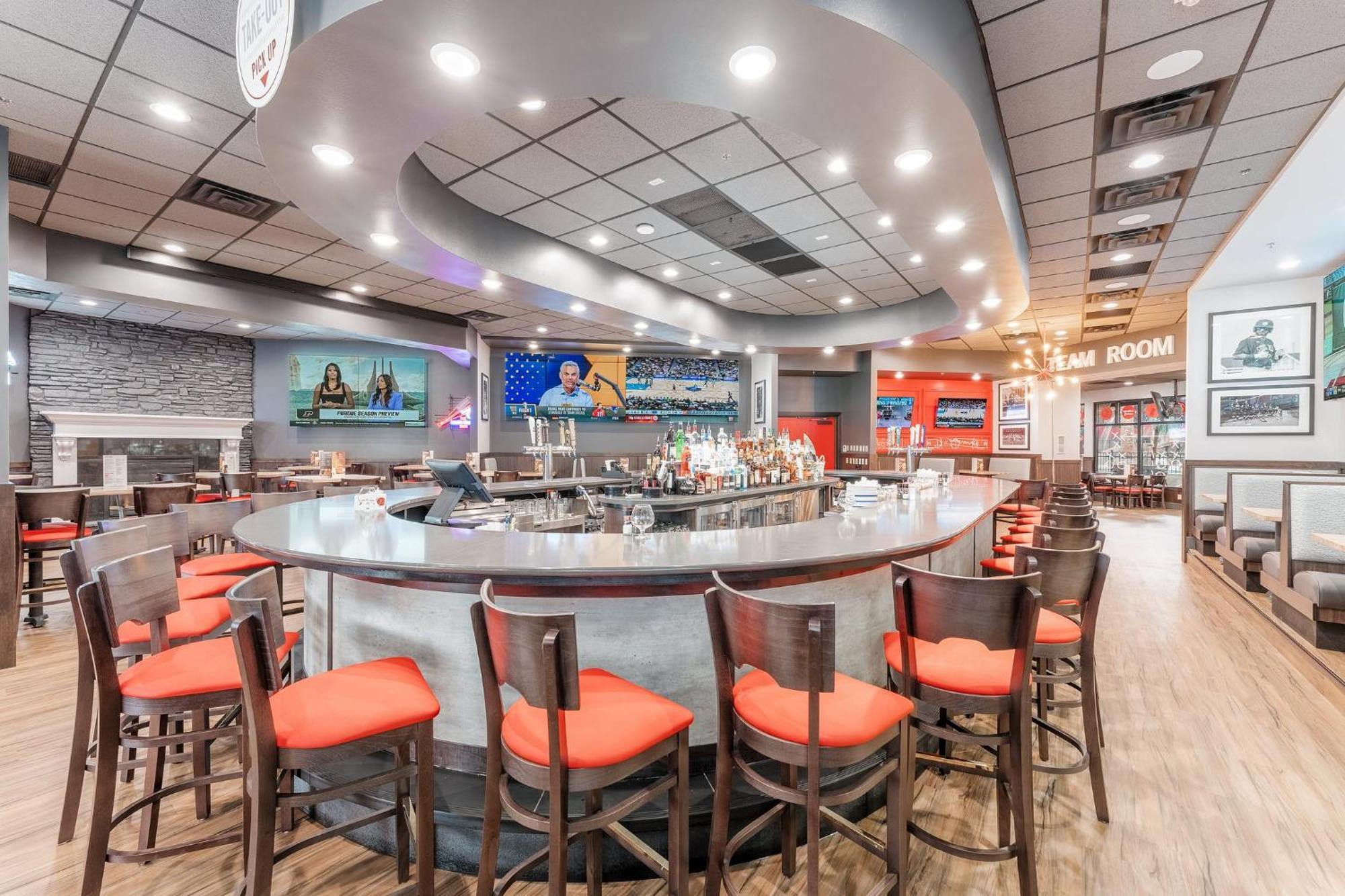 Ramada By Wyndham Sioux Falls Airport - Waterpark Resort & Event Center Екстериор снимка
