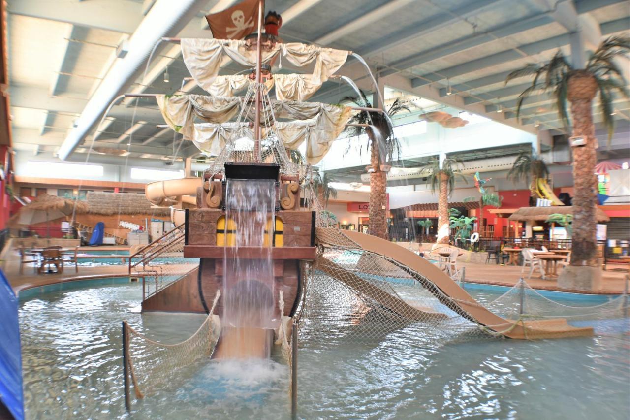 Ramada By Wyndham Sioux Falls Airport - Waterpark Resort & Event Center Екстериор снимка